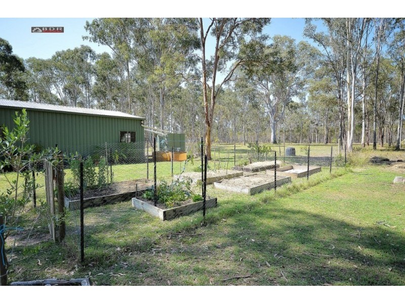 100 Howard Heights Rd, Howard QLD 4659