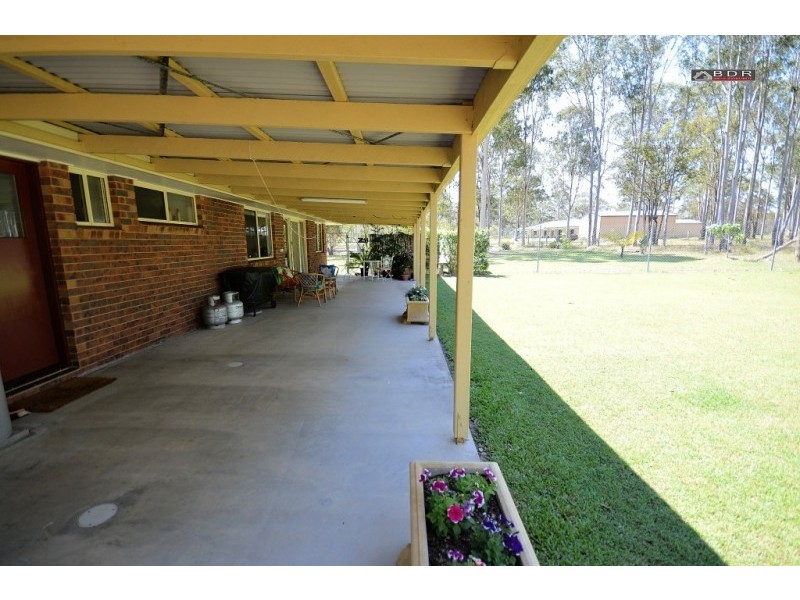 100 Howard Heights Rd, Howard QLD 4659