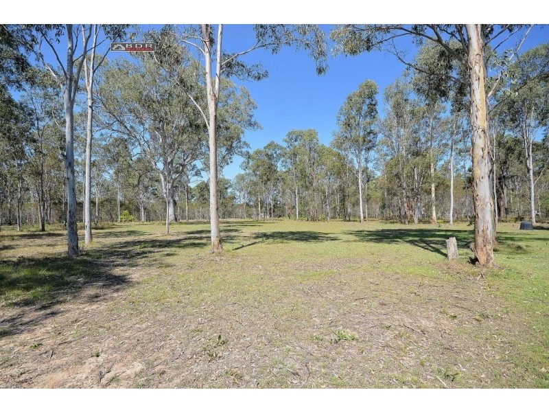 100 Howard Heights Rd, Howard QLD 4659