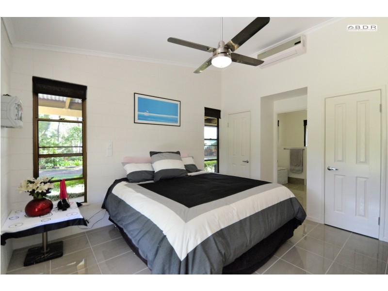 10 Coral Ave, Pacific Haven QLD 4659