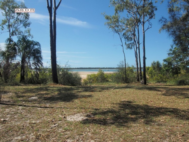 102 Riverview Drive, Burrum Heads QLD 4659