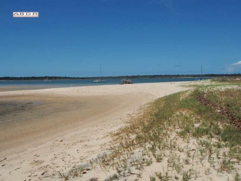 102 Riverview Drive, Burrum Heads QLD 4659
