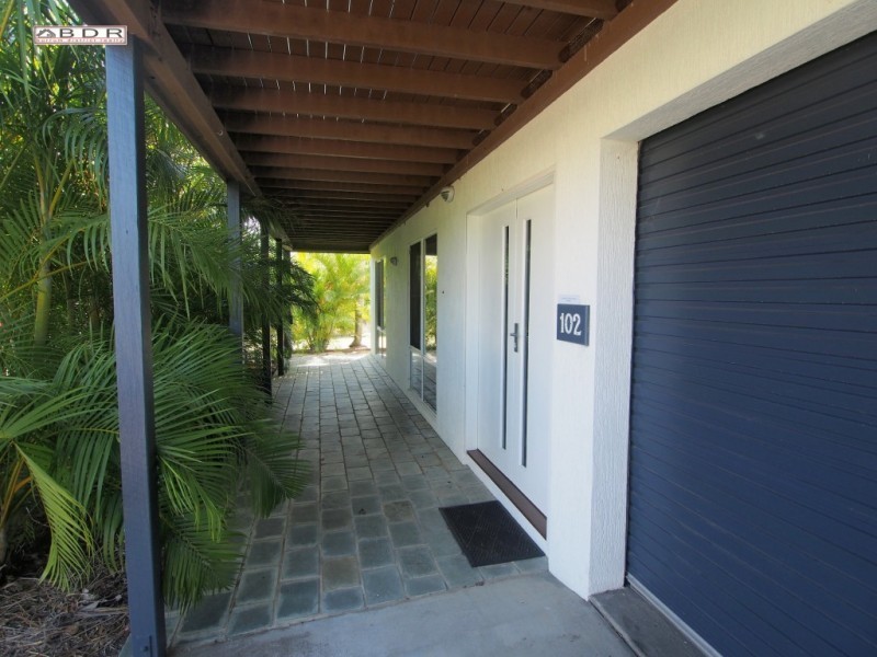 102 Riverview Drive, Burrum Heads QLD 4659