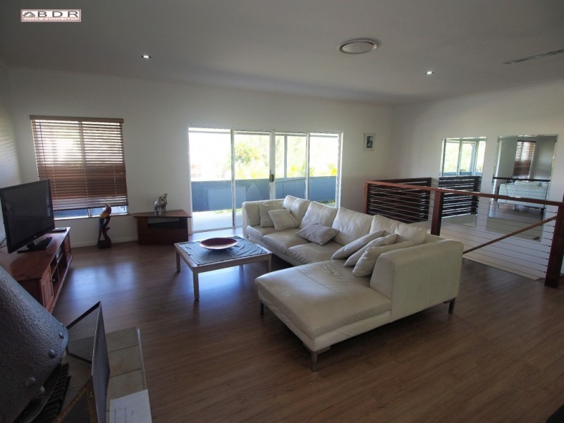 102 Riverview Drive, Burrum Heads QLD 4659
