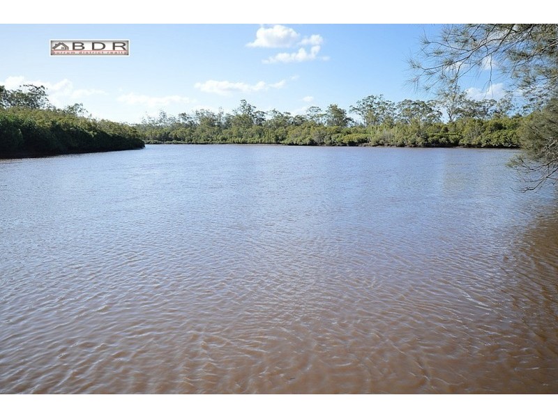 12 Jacqueline Drive, Pacific Haven QLD 4659