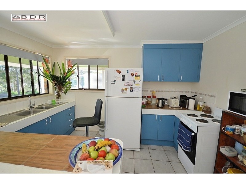 12 Jacqueline Drive, Pacific Haven QLD 4659