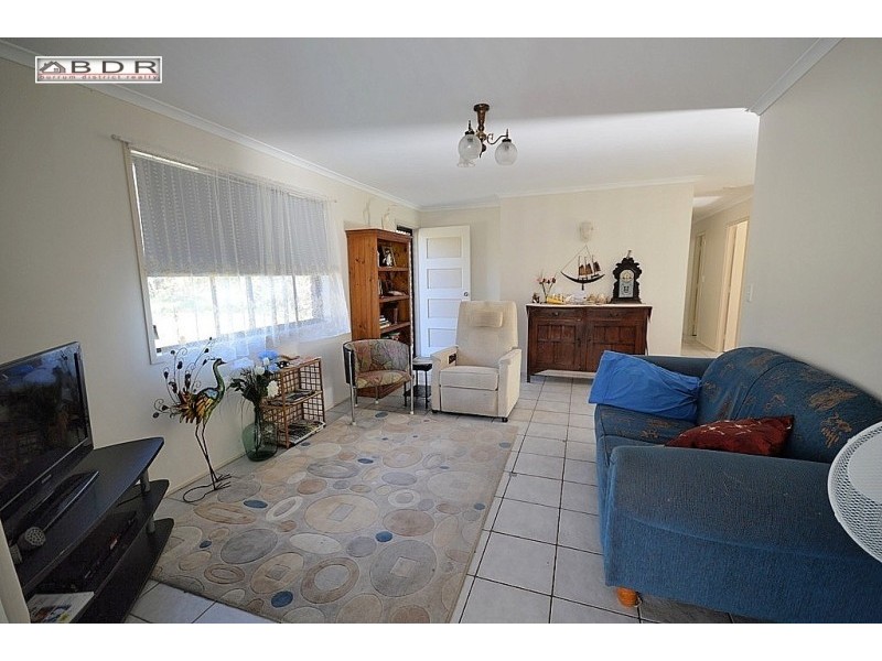 12 Jacqueline Drive, Pacific Haven QLD 4659