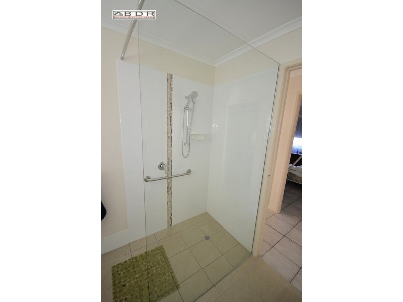 12 Jacqueline Drive, Pacific Haven QLD 4659