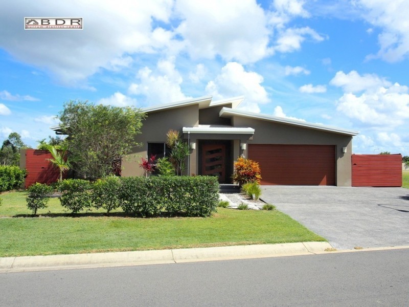 14 Traviston Way, Burrum Heads QLD 4659
