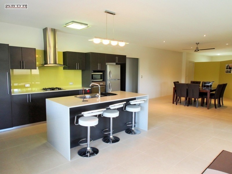 14 Traviston Way, Burrum Heads QLD 4659