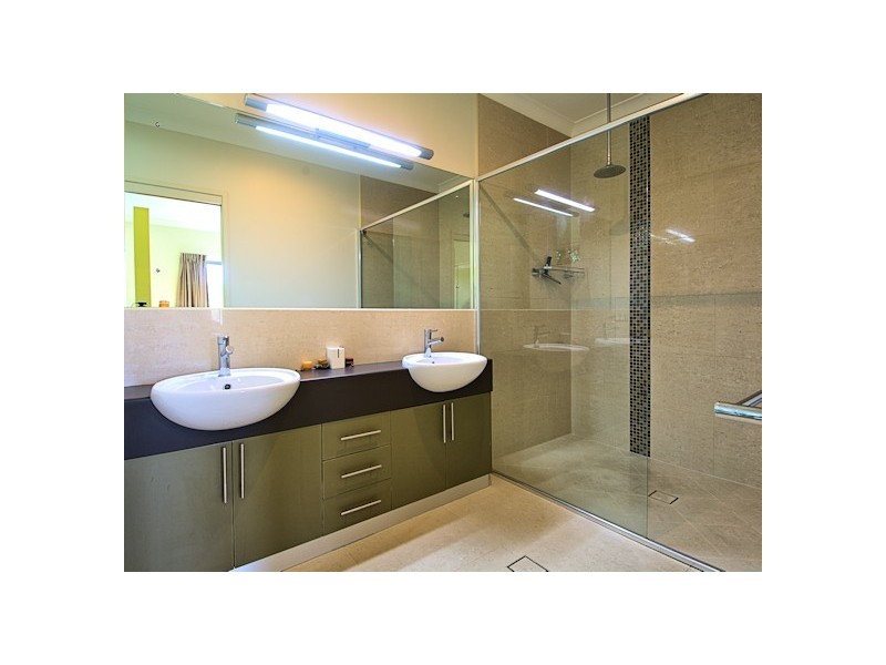 14 Traviston Way, Burrum Heads QLD 4659