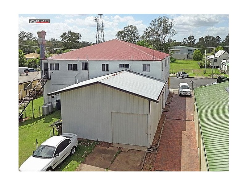 73 William St, Howard QLD 4659