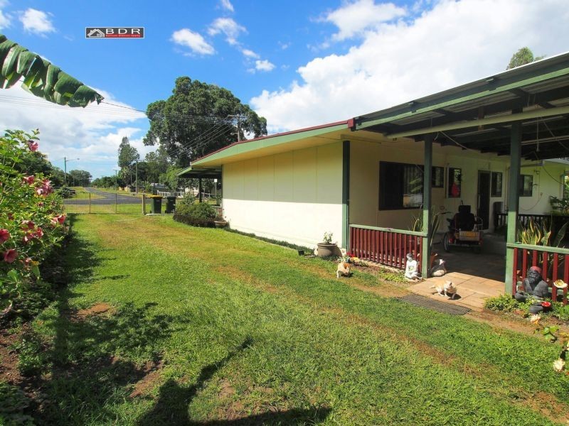 96 Thomas Street, Howard QLD 4659