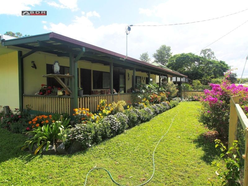 96 Thomas Street, Howard QLD 4659