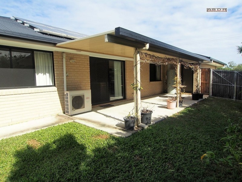 32 King Street, Howard QLD 4659