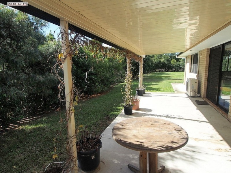 32 King Street, Howard QLD 4659