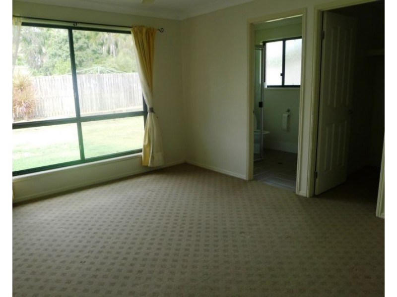 10 Charles Street, Howard QLD 4659