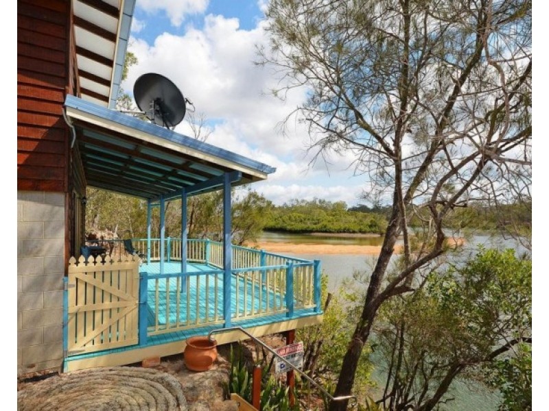 17 Jacqueline Drive, Pacific Haven QLD 4659