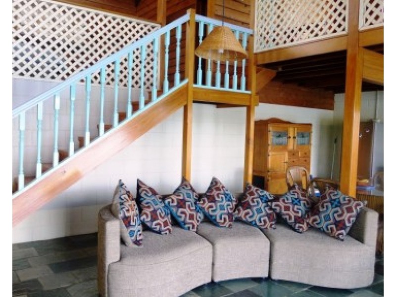 17 Jacqueline Drive, Pacific Haven QLD 4659