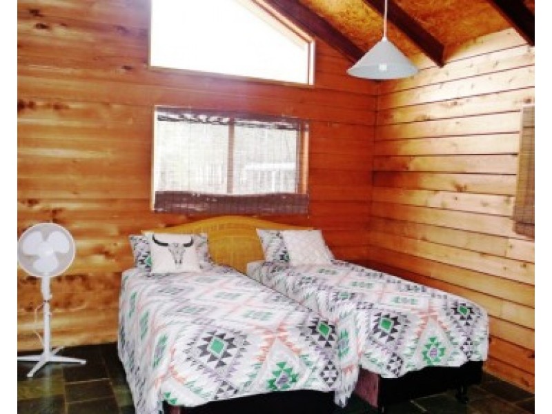 17 Jacqueline Drive, Pacific Haven QLD 4659