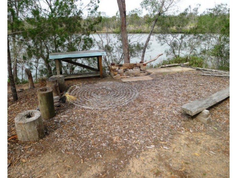 17 Jacqueline Drive, Pacific Haven QLD 4659