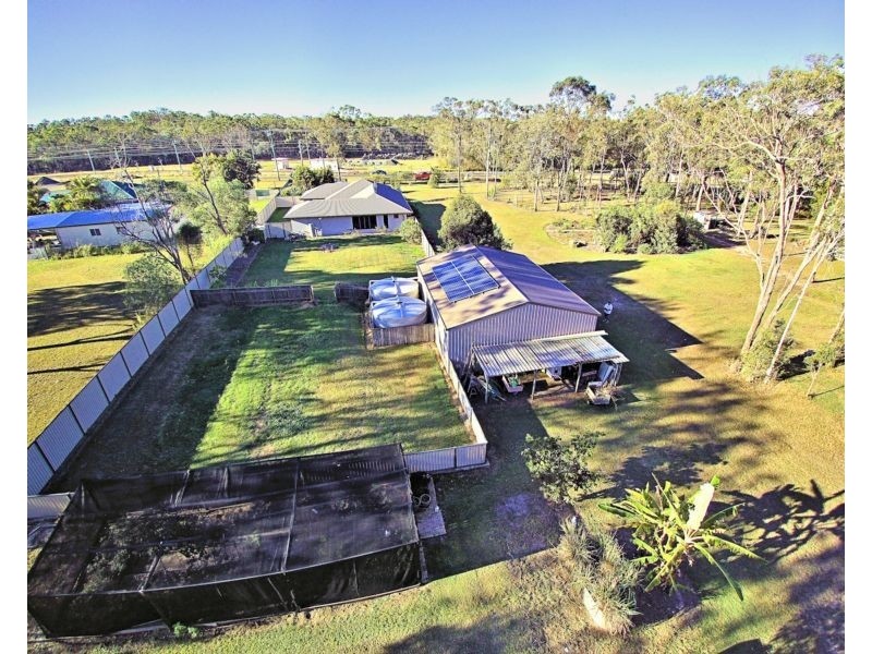 2 Steley, Howard QLD 4659