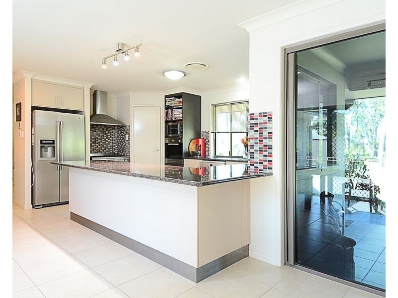 2 Steley, Howard QLD 4659