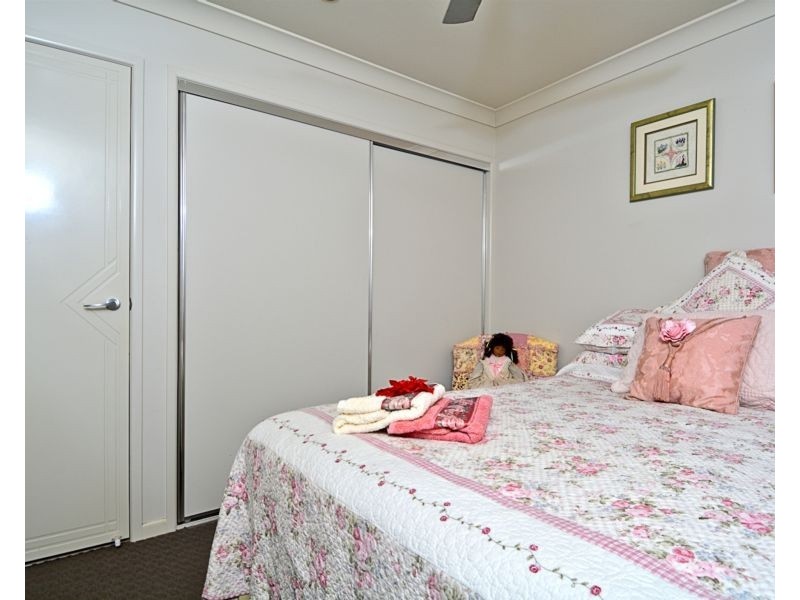 2 Steley, Howard QLD 4659