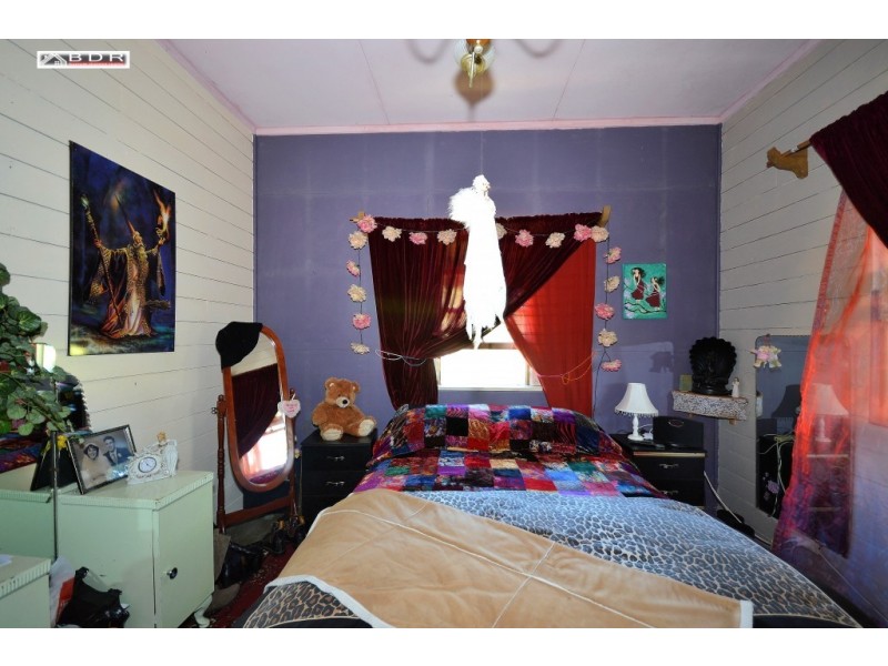 30 James Street, Howard QLD 4659