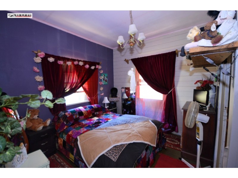 30 James Street, Howard QLD 4659