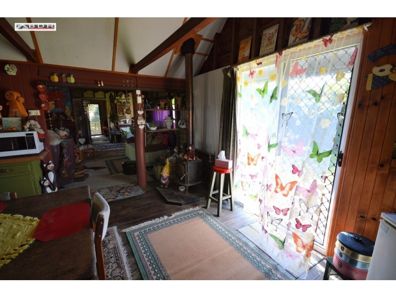 30 James Street, Howard QLD 4659