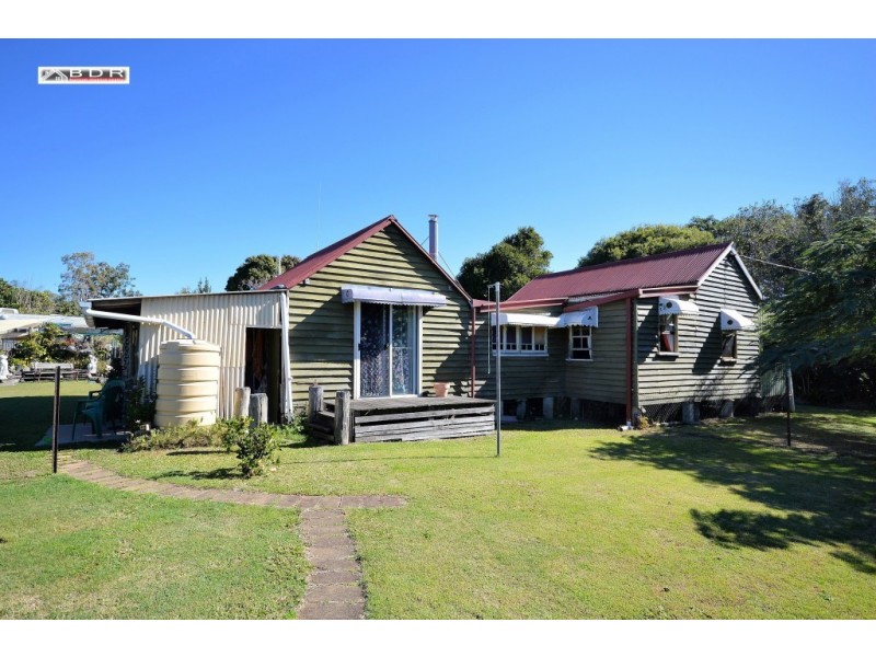 30 James Street, Howard QLD 4659