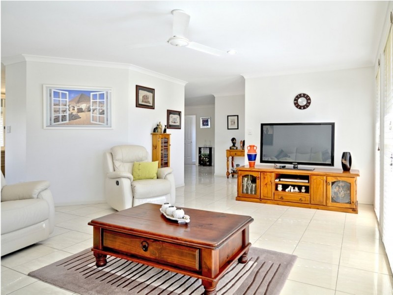 5 Lucas Drive, Burrum Heads QLD 4659