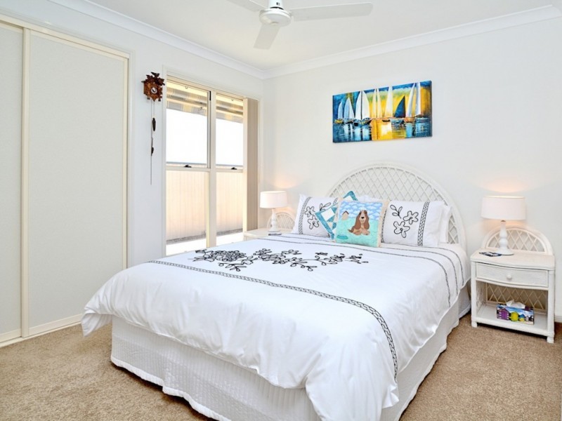 5 Lucas Drive, Burrum Heads QLD 4659