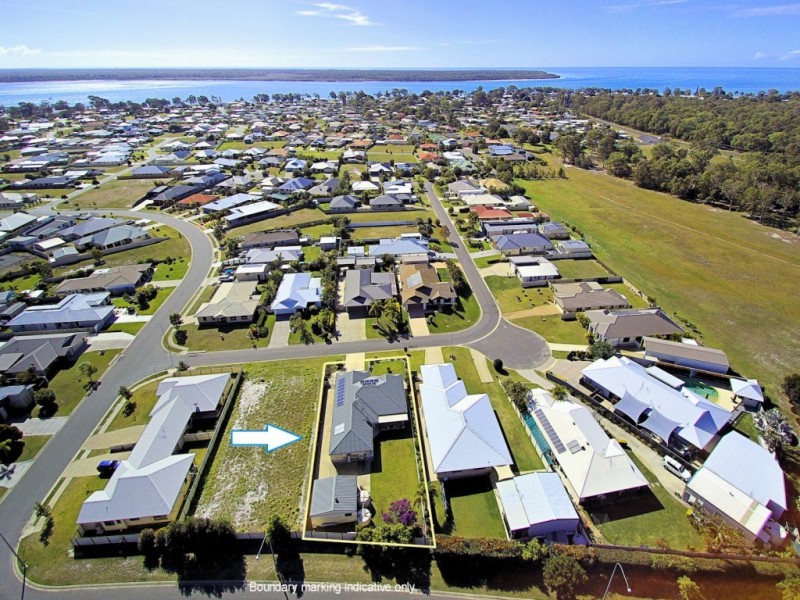 5 Lucas Drive, Burrum Heads QLD 4659