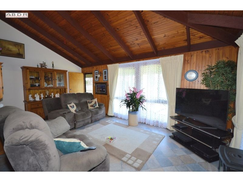 39 Smith Road, Howard QLD 4659