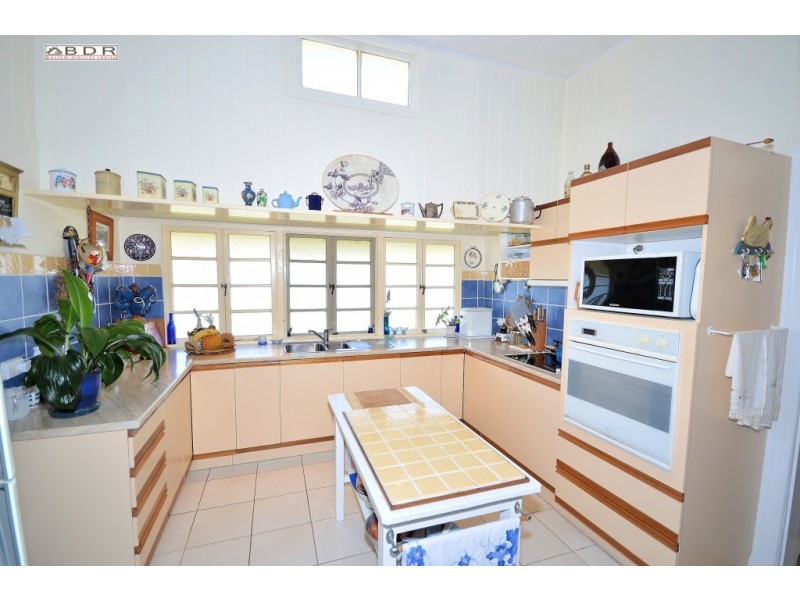 34 Robertson Street, Torbanlea QLD 4662