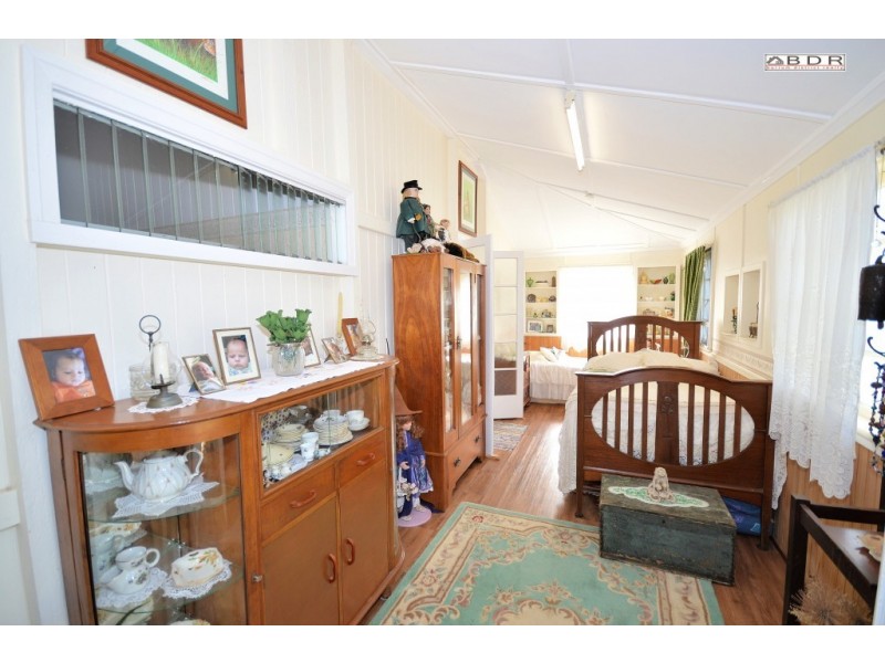 34 Robertson Street, Torbanlea QLD 4662