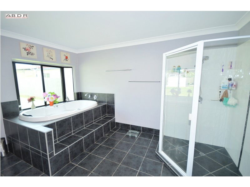 38 Philip Street, Howard QLD 4659