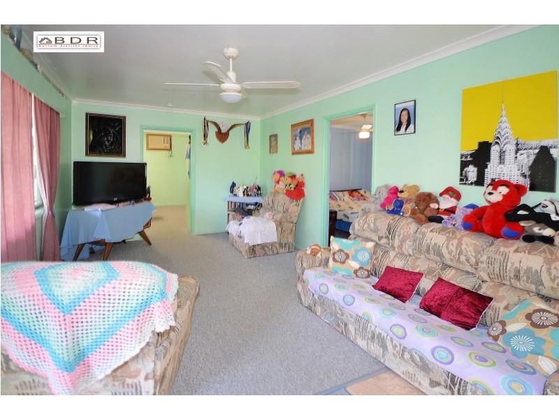 7 White Street, Howard QLD 4659