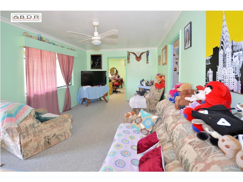 7 White Street, Howard QLD 4659