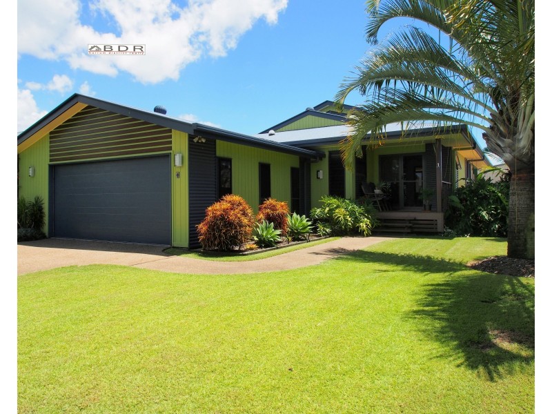 1 Krista Court, Burrum Heads QLD 4659