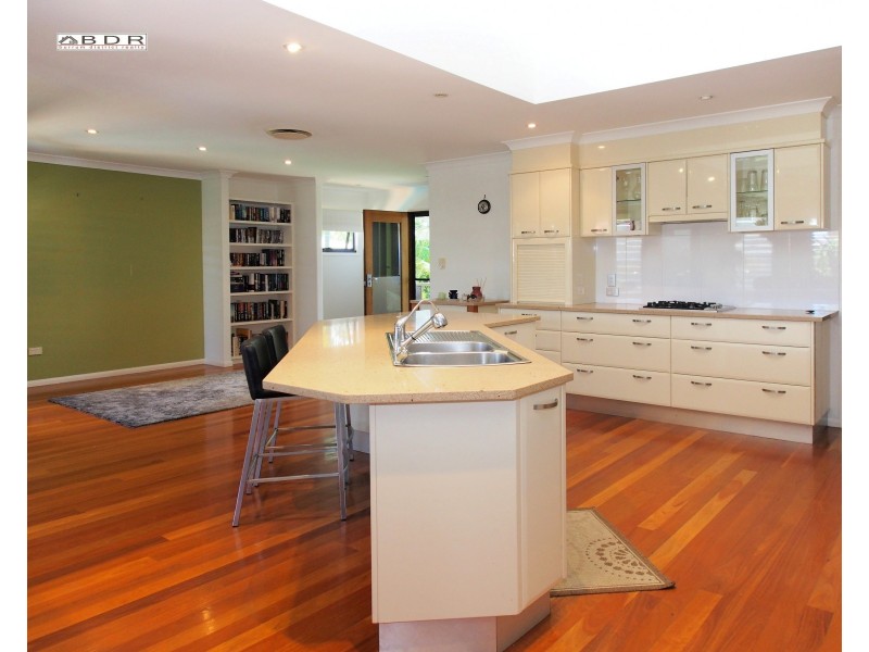 1 Krista Court, Burrum Heads QLD 4659