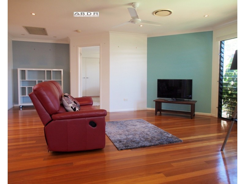 1 Krista Court, Burrum Heads QLD 4659