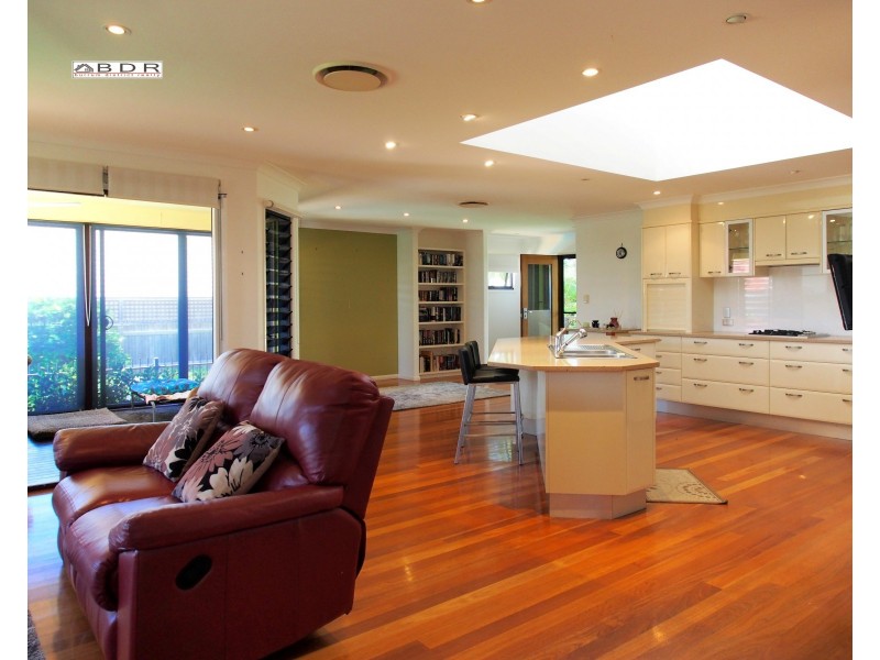 1 Krista Court, Burrum Heads QLD 4659
