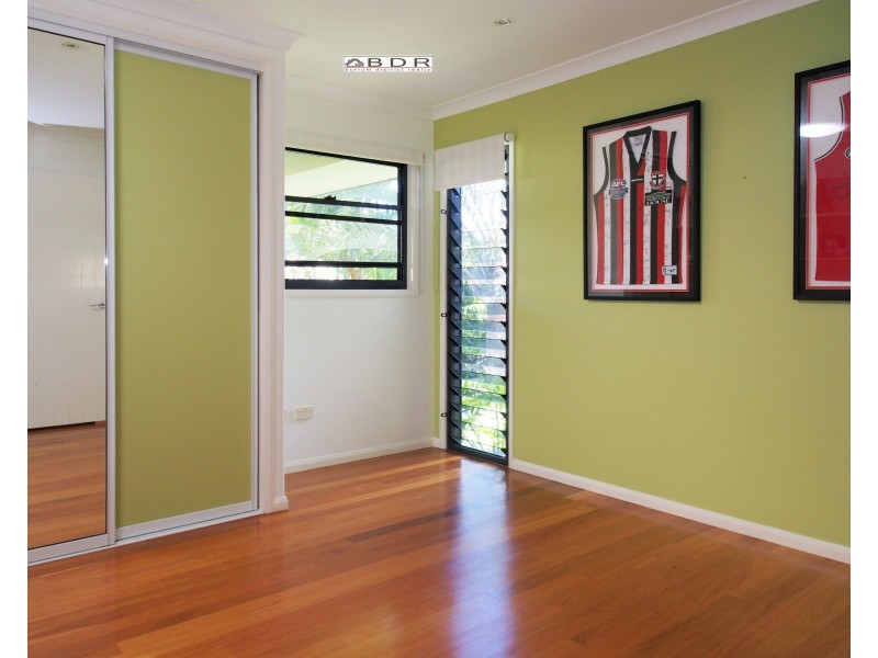 1 Krista Court, Burrum Heads QLD 4659