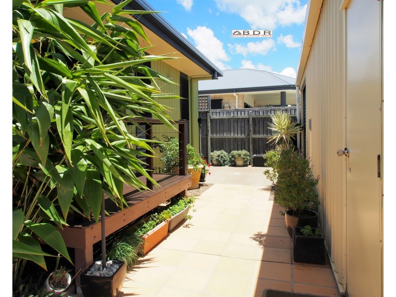 1 Krista Court, Burrum Heads QLD 4659