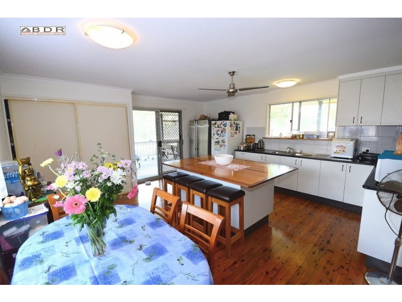 28 Kent Street, Torbanlea QLD 4662
