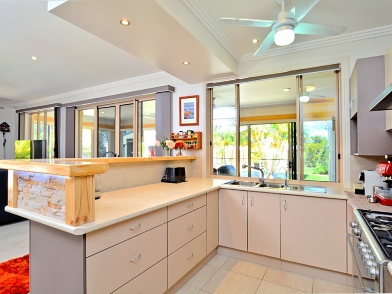 4 Brypat Close, Burrum Heads QLD 4659
