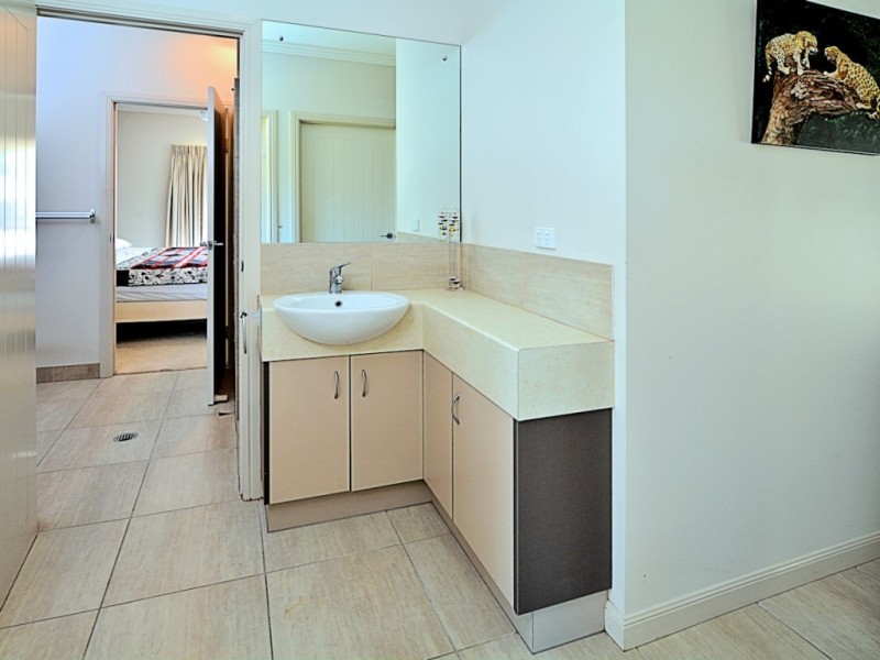 4 Brypat Close, Burrum Heads QLD 4659